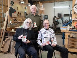 Roger Bucknall Fylde Guitars with Gordon Giltrap and Martin Carthy